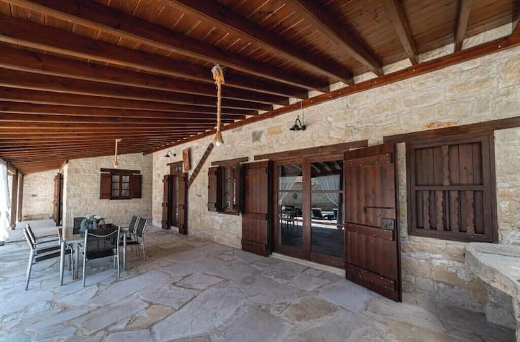 Photo of Outdoor in Anogyra