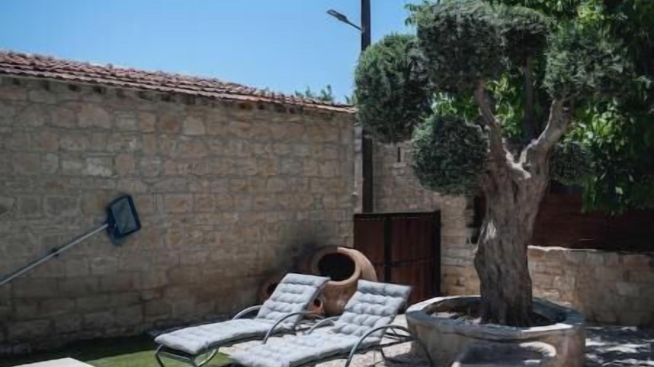 Photo of Outdoor in Anogyra