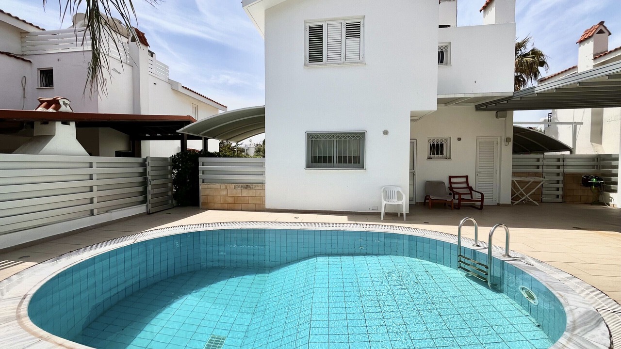 Photo of Outdoor in Pernera