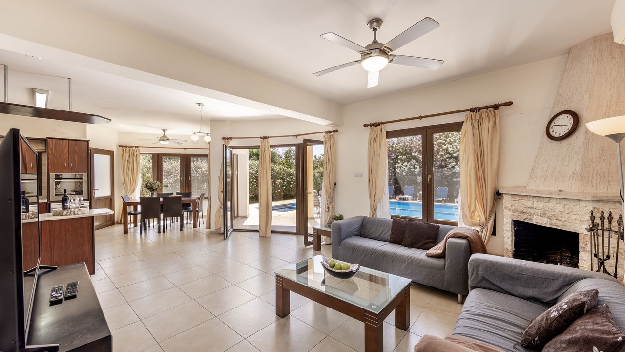 Photo of Livingroom in Argaka