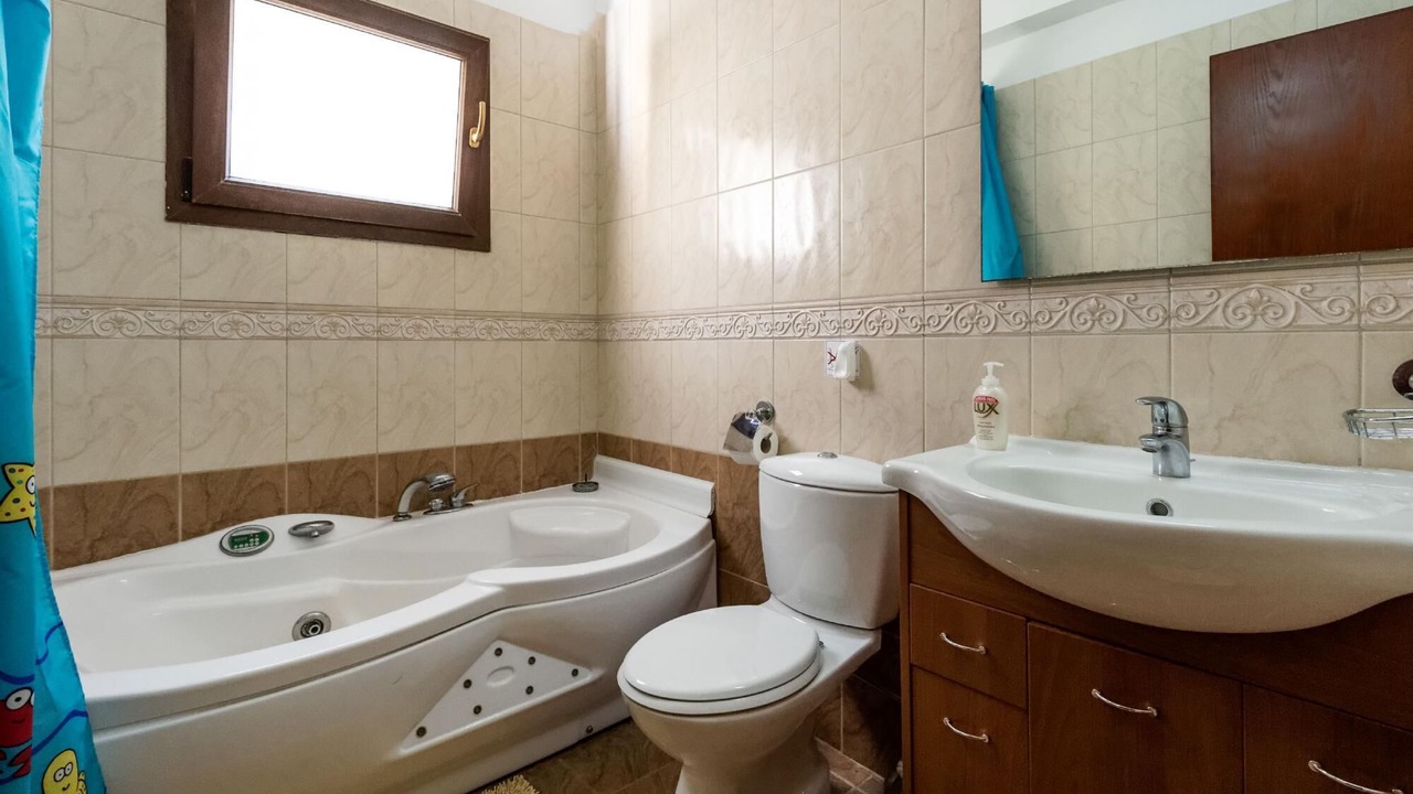 Photo of Bathroom in Argaka