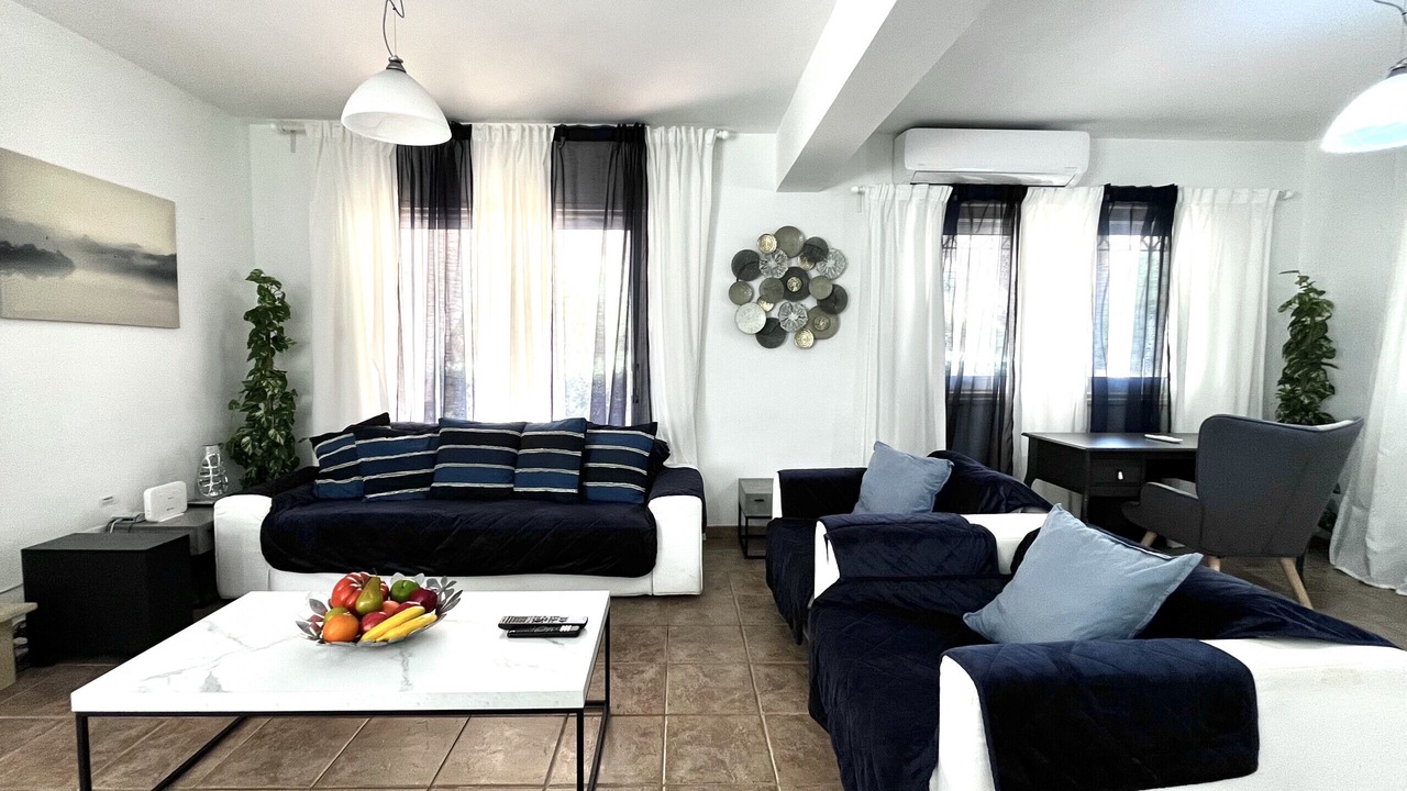 Photo of Livingroom in Pernera