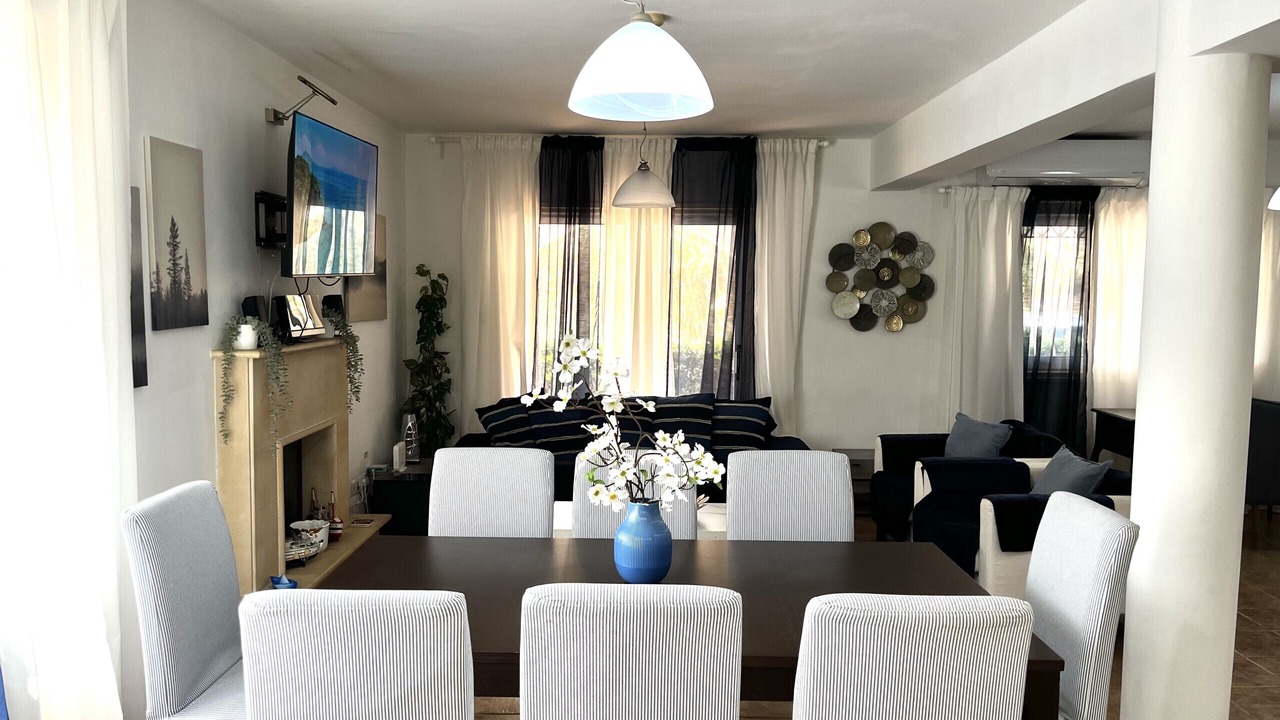Photo of Livingroom in Pernera