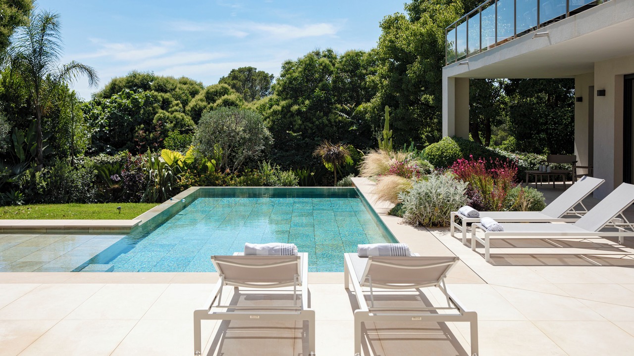 Photo of Outdoor in California - Pezou
