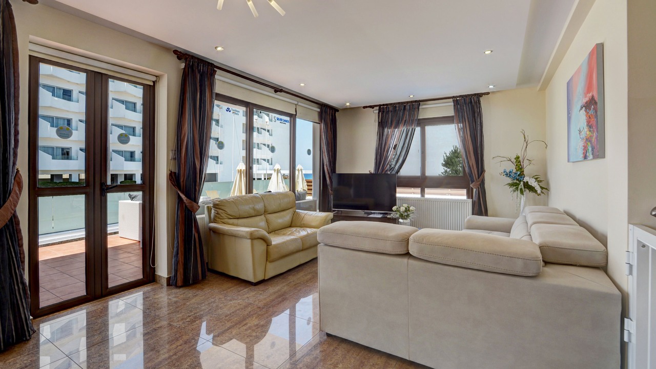 Photo of Livingroom in Protaras