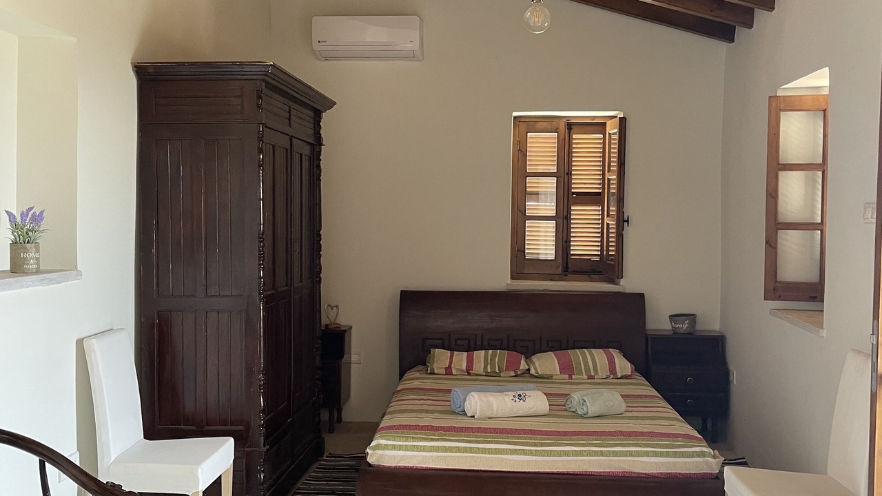 Photo of Bedroom in Anarvagos