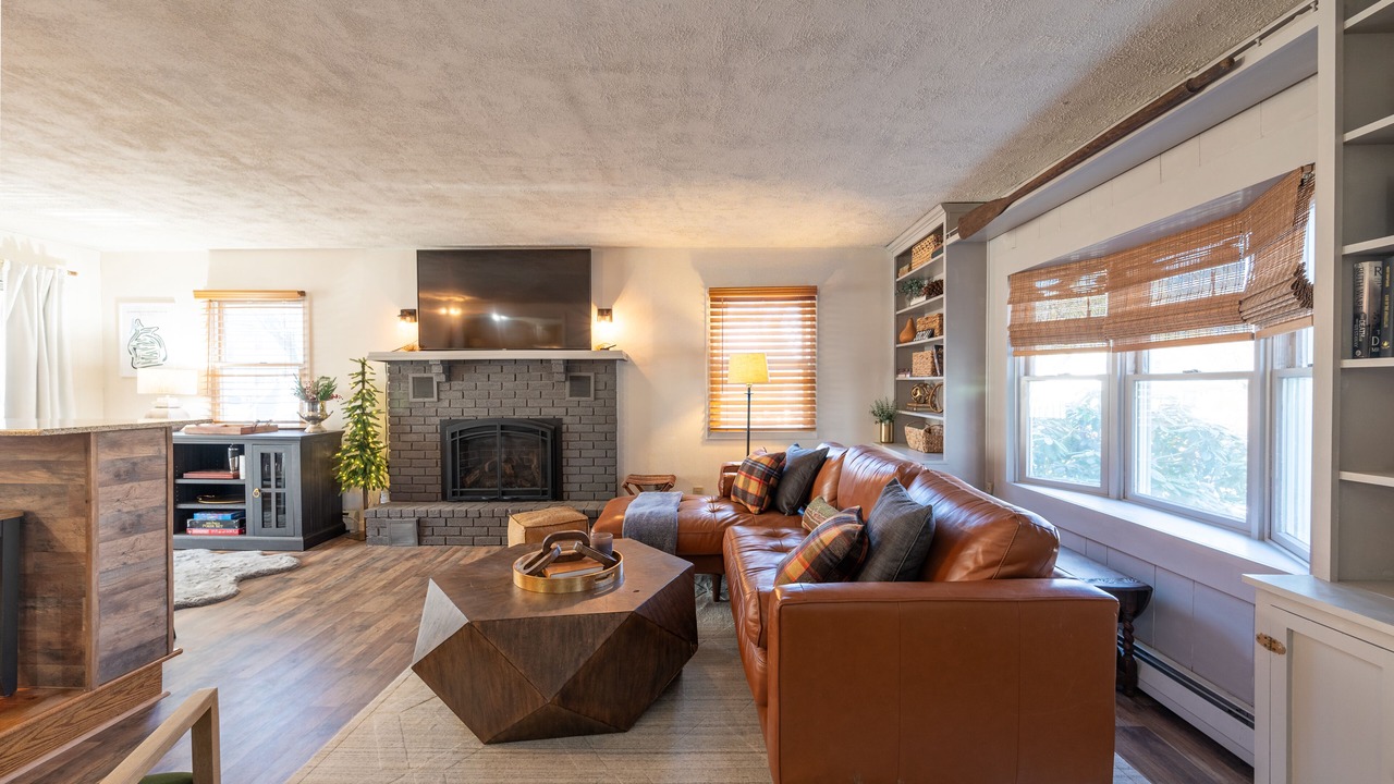 Photo of Livingroom in Glens Falls