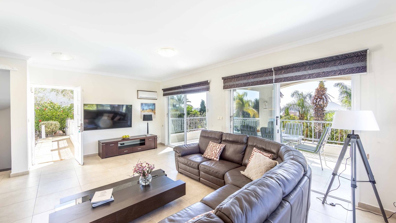 Photo of Livingroom in Pegeia