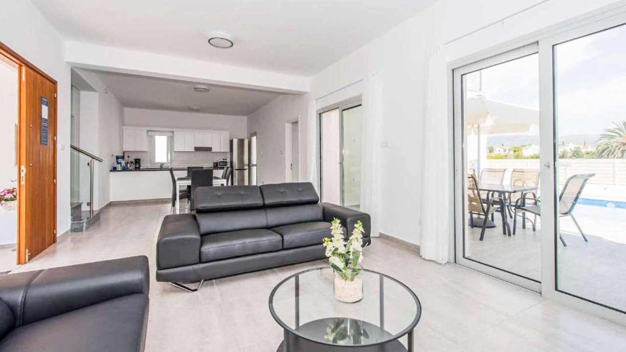 Photo of Livingroom in Pegeia