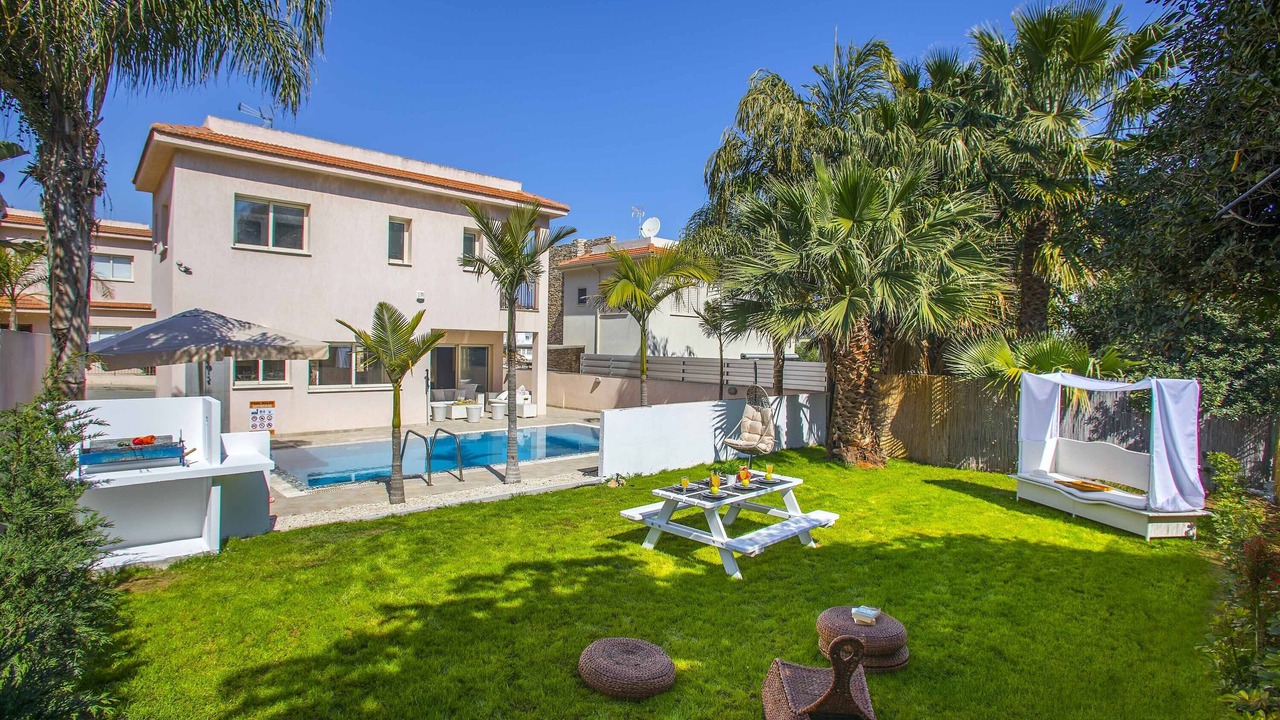 Photo of Outdoor in Pernera