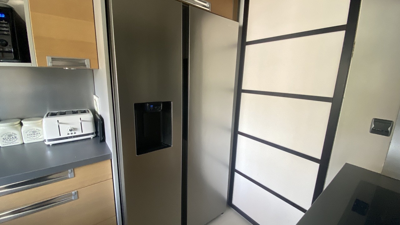 Photo of Kitchen in California - Pezou