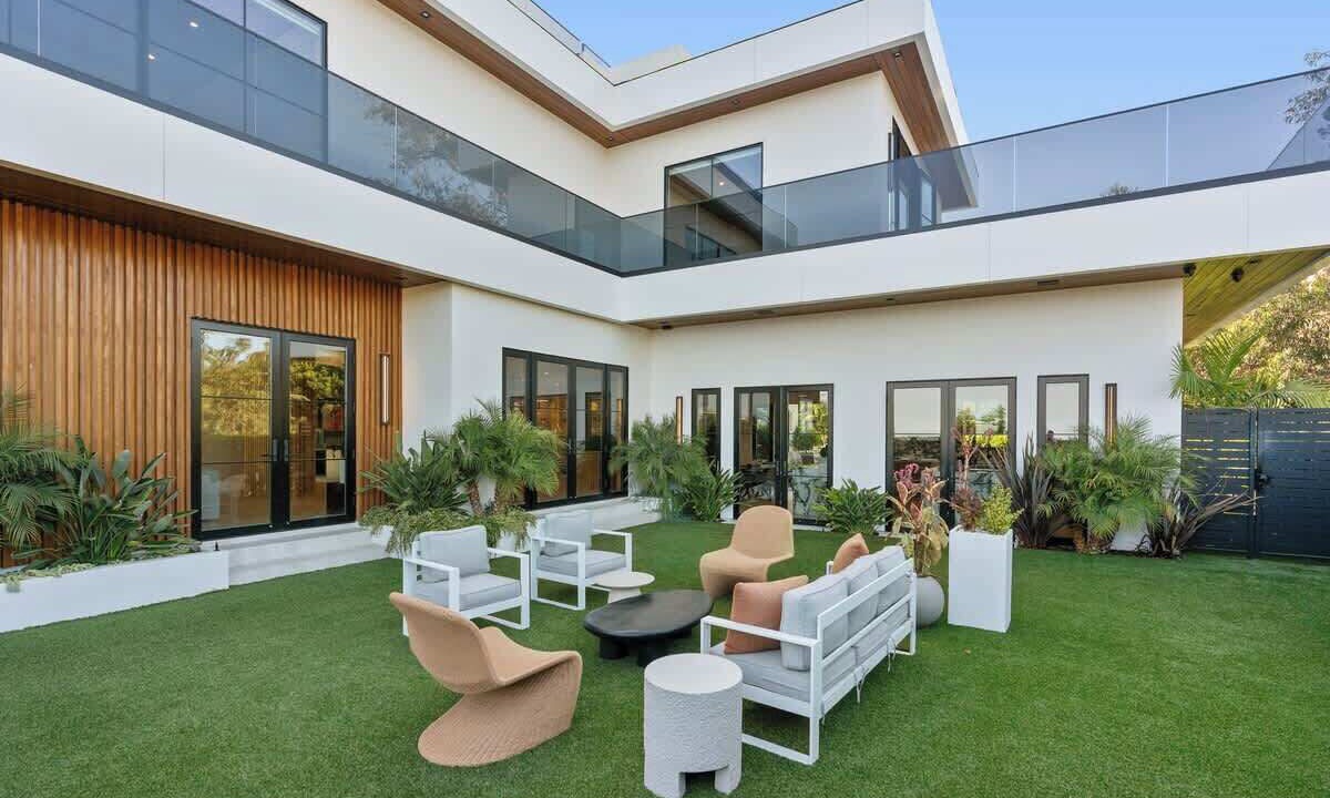 Photo of Patio Balcony in Bel Air