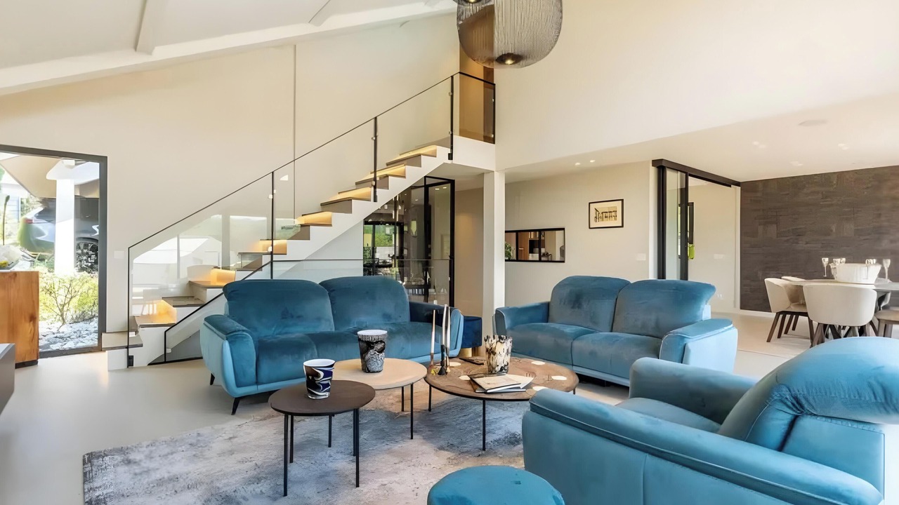 Photo of Livingroom in Echarvines