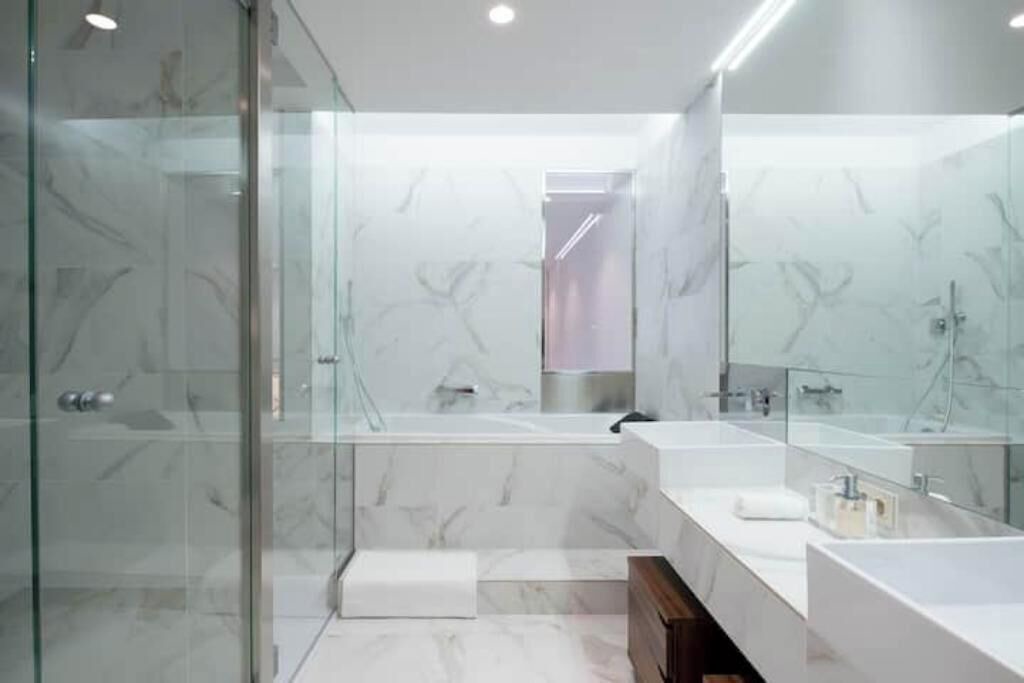 Photo of Bathroom in West Point Grey
