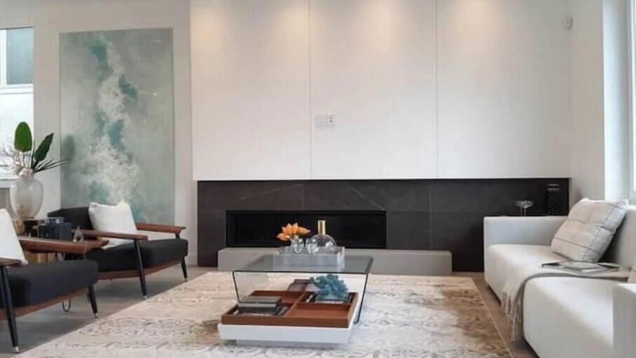 Photo of Livingroom in West Point Grey