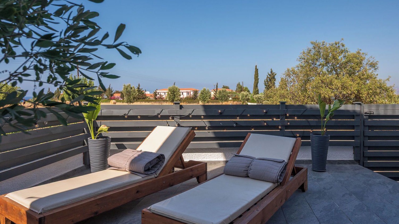 Photo of Outdoor in Polis
