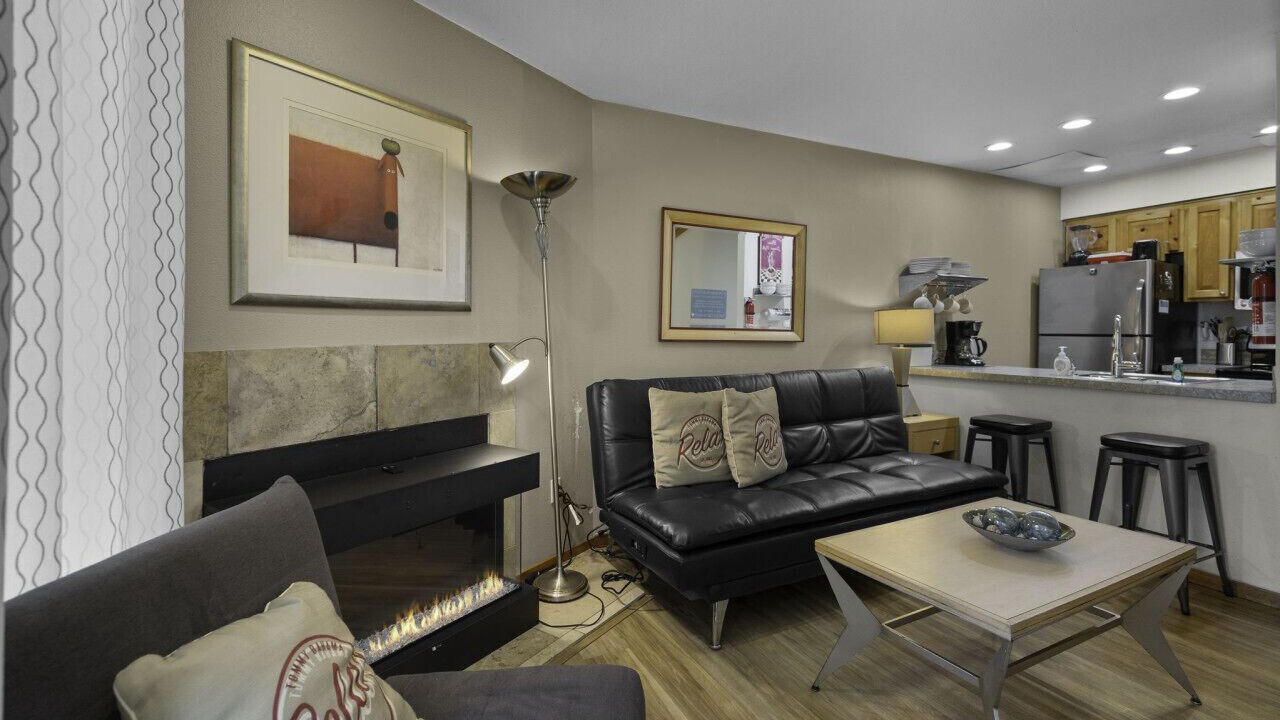 Photo of Livingroom in Downtown Cannon Beach