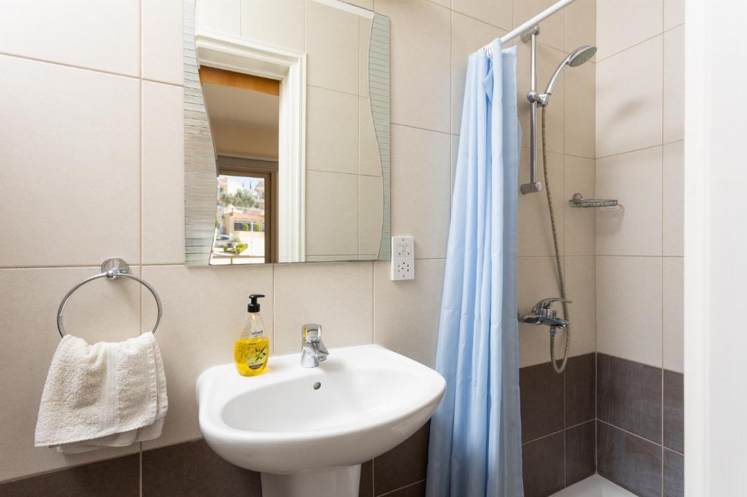 Photo of Bathroom in Droushia