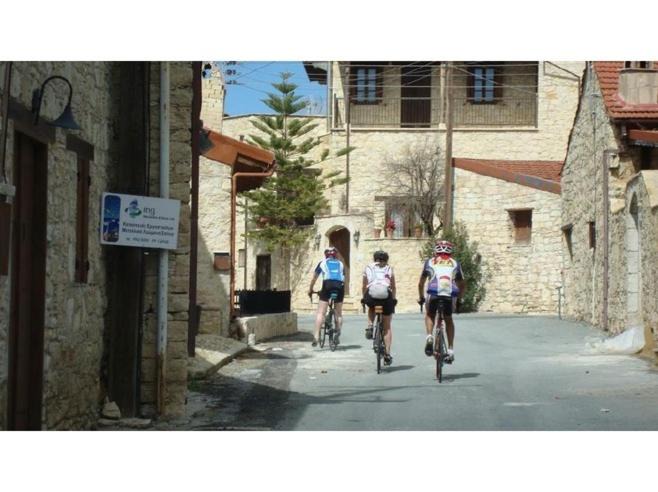 Photo of Others in Lofou