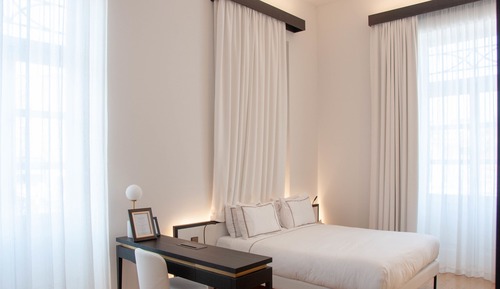 Deluxe Room (Single Use)