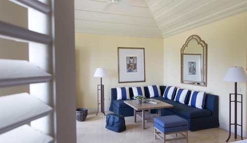 Interconnecting Junior Suite with Pool & Garden Studio with Sea View