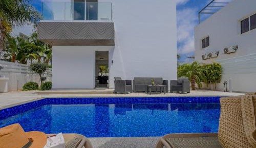 Villa with Private Pool