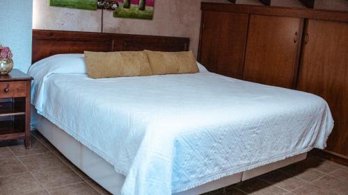 Double or Twin Room with Sea View