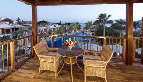 Two-Bedroom Family Suite Sea View Main Building