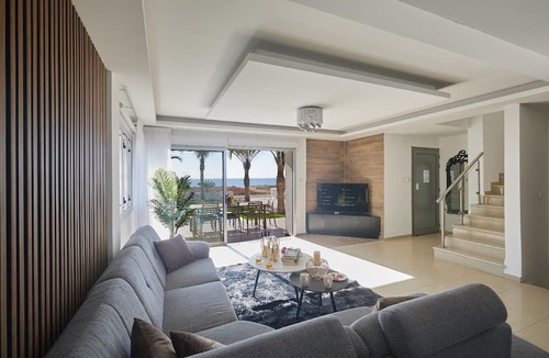 Ayia Thekla House | Modern, spacious holiday villa