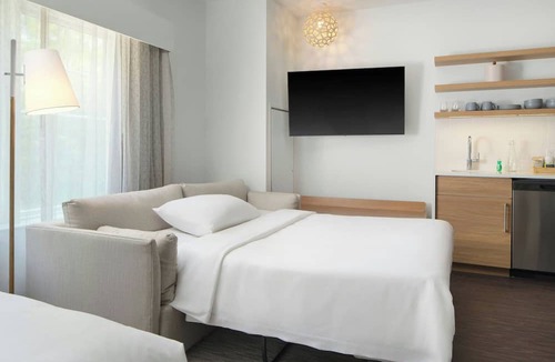 Lenox Hotel | Element by Marriott Lenox Berkshires