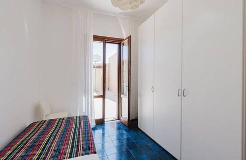Pizzolungo Villa | Villa 'Sea Side Family' with Private Garden, Wi-Fi and Air Conditioning