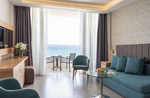 Potamos tis Germasogeias Hotel | Royal Apollonia by Louis Hotels