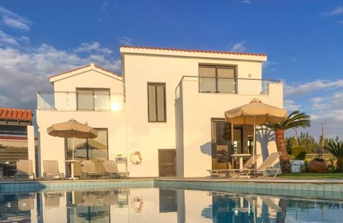 Kissonerga Villa | Platzia Beach Villas