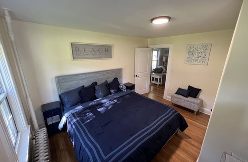 Sutton Apartment | Private Beach + Bonfires at This 126 Year Old Lake House + Great fishing!