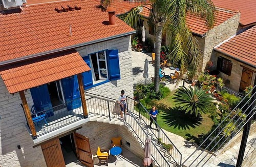 Agios Athanasios Apartment | Nikis House