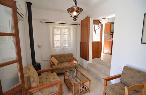 Goudi Apartment | Elpida's Stone Houses