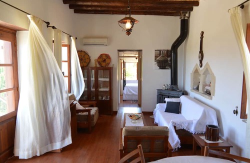 Goudi Apartment | Elpida's Stone Houses