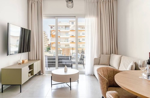 Limassol Apartment | YAMAS Urban Living Platinum 77 Apartments