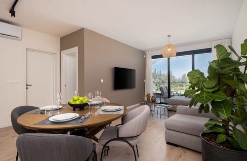 Vasa Koilaniou Apartment | Sunset Gardens