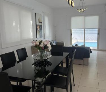 Pernera Villa | Palm Tree Villas