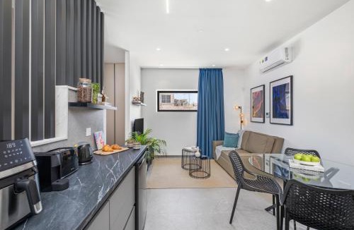 Old Town of Limassol Apartment | Roma Signature Suites by Nomads - Limassol Center Studios Walking Distance to Shops&Beach