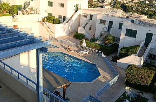 Chlorakas Apartment | Two BR Sea View with Balcony and Pool Paphos
