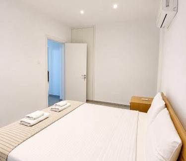Ayios Dhometios Apartment | Spacious 2 Bdr Apartment near Universities