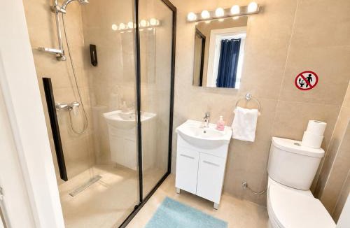 Historical Center Apartment | Smart Comfort RoomN2 with Private Bathroom in best Location Beach 250m