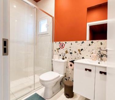 Limassol Apartment | Modern Studio N1 private Kitchenette and Bathroom