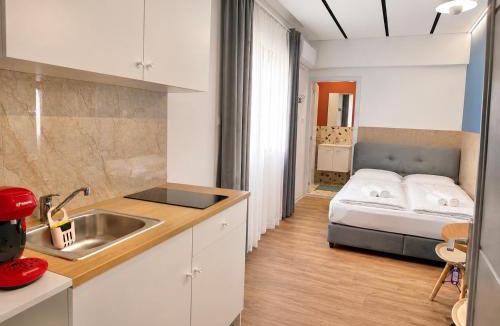 Limassol Apartment | Modern Studio 7 private Kitchenette and Bathroom