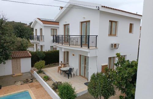 Pissouri Villa | Kapsalia Holiday Villas