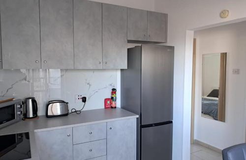 Historical Center Apartment | Delphi Court - large 1 bed -sleeps 4, Near sea/beach - free wifi