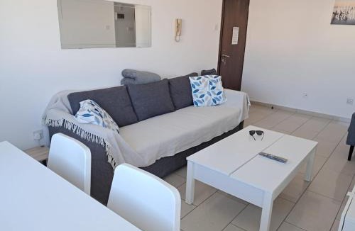 Historical Center Apartment | Delphi Court - large 1 bed -sleeps 4, Near sea/beach - free wifi
