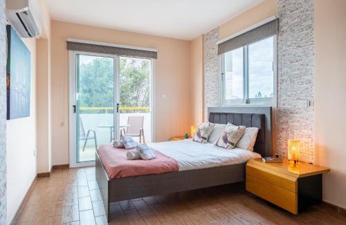 Larnaca Apartment | Melograno 2-BR Apt & Terrace in Larnaca